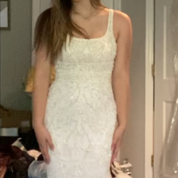 SHERRI HILL IVORY BEADED GOWN - Picture 11 of 12